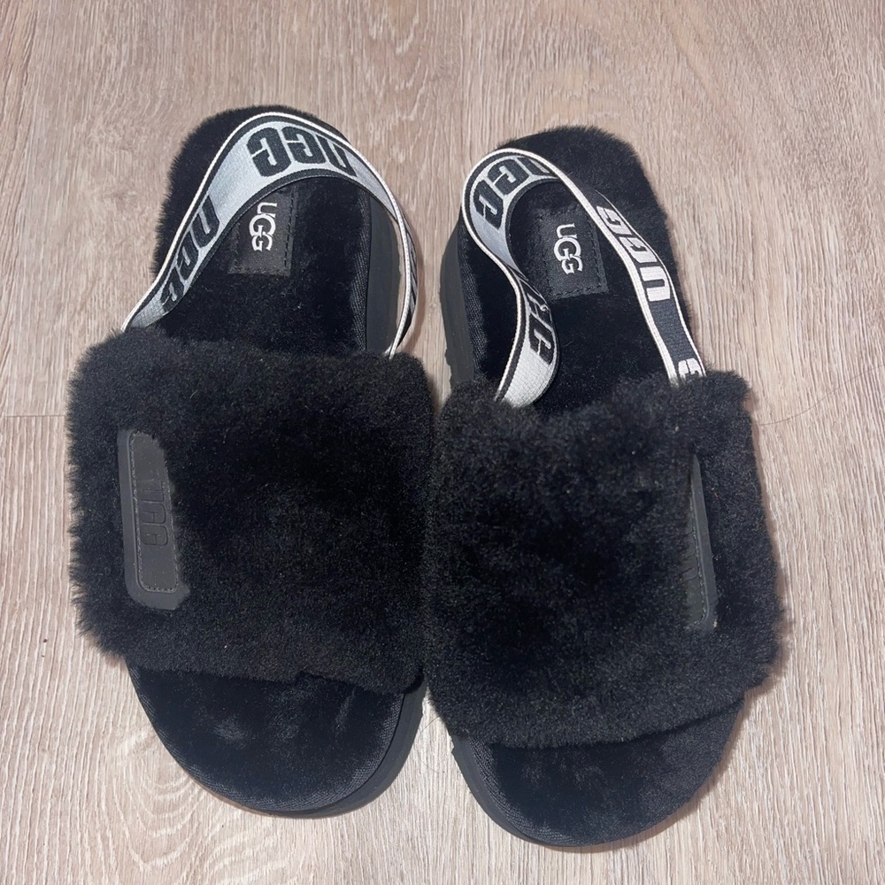 Black Ugg Platform slippers
